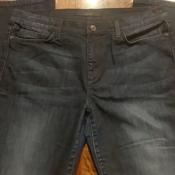 Joe’s Dark Wash Skinny Jean❤️ - Picture 3 of 5